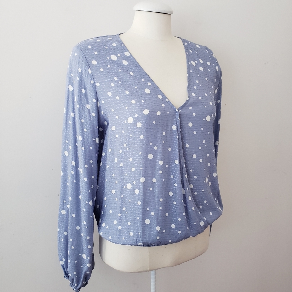 Vixbe Blue White Flounce BlouseNWT